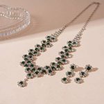 Green Sunflower Necklace & Earrings Set 🌻