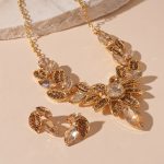 Champagne Leaf Earrings & Necklace Set 🍂 – Includes Gift Box 🎁 - Image 2
