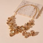 Champagne Leaf Earrings & Necklace Set 🍂 – Includes Gift Box 🎁