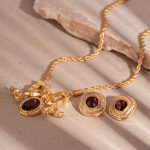 Elegant Bow Necklace Set 💖 – Comes with Gift Box 🎁