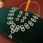 Green Sunflower Necklace & Earrings Set 🌻 - Image 3