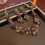 Elegant Red Leaf Square Choker Necklace Set ❤️ – Comes with Gift Box 🎁